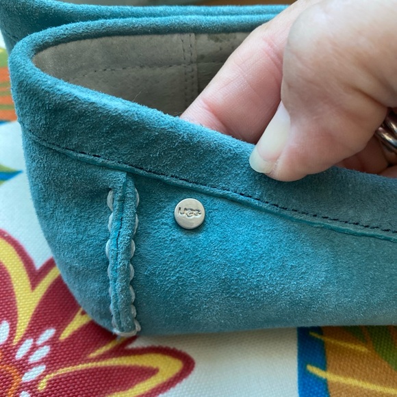 SOLD ELSEWHERE NEWWomen's UGG suede loafers blue 6.5 - Picture 5 of 8